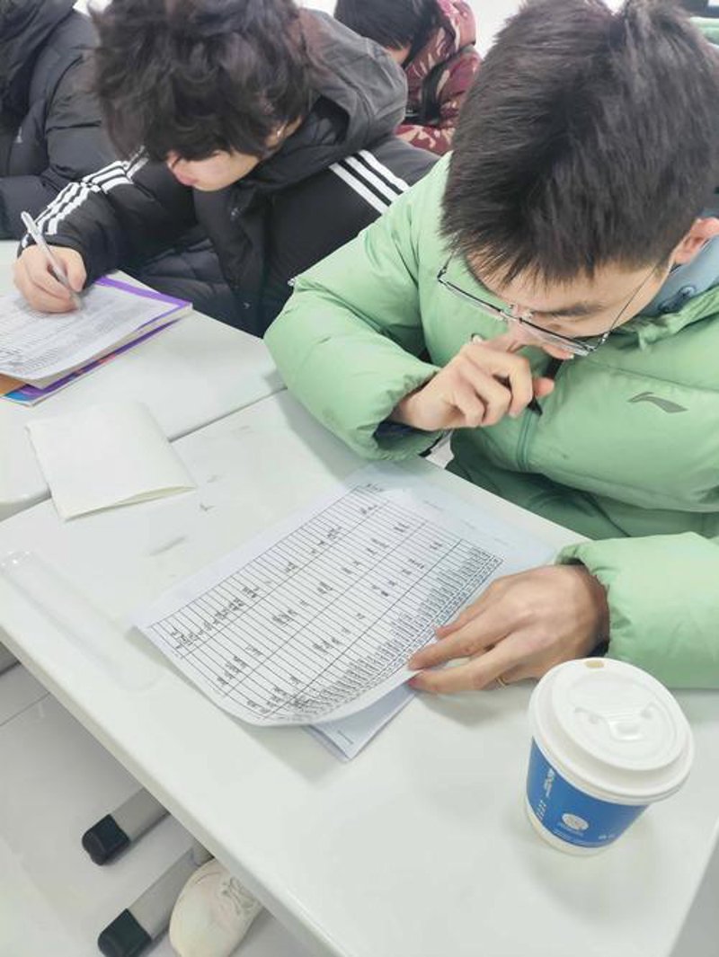 留学咨询：开启海外生涯的导航灯